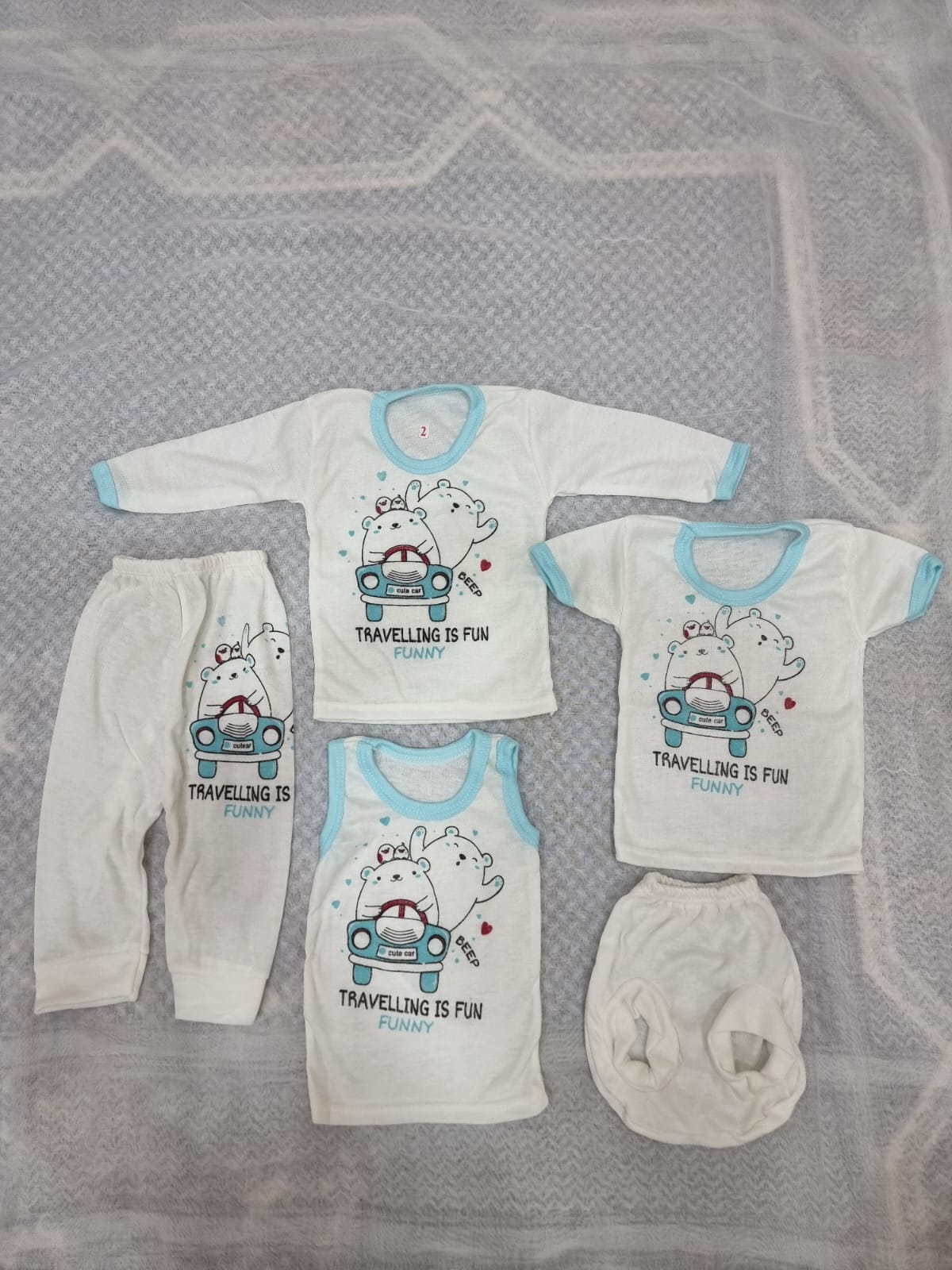 ست 5 تکه نوزادی پسرانه 555 سایز 2 ماه کد 10