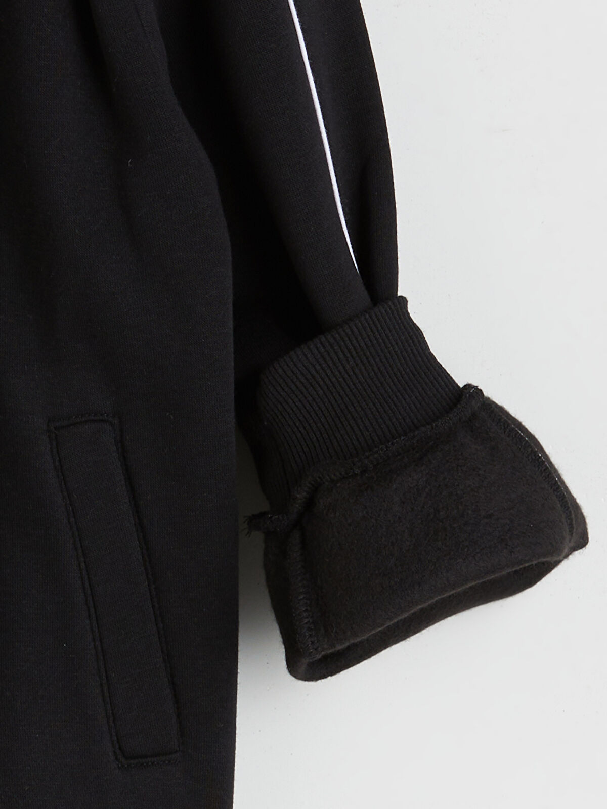 ست سویشرت شلوار پسرانه 29866 سایز 7 تا 14 سال مارک LC WAIKIKI   *