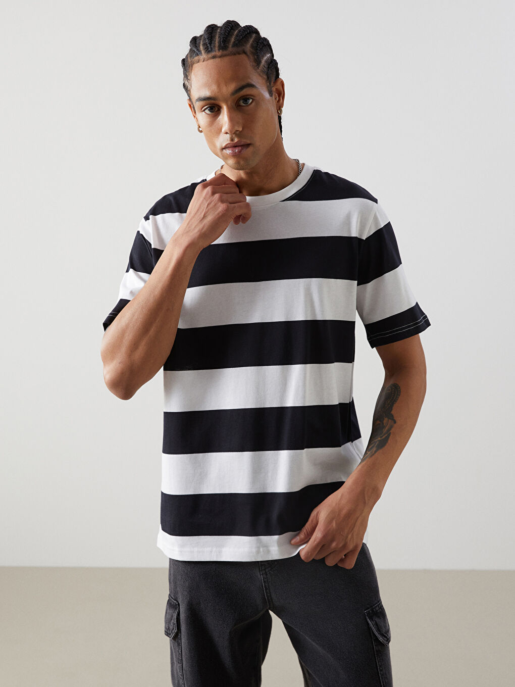 تی شرت مردانه 30408 مارک LC WAIKIKI