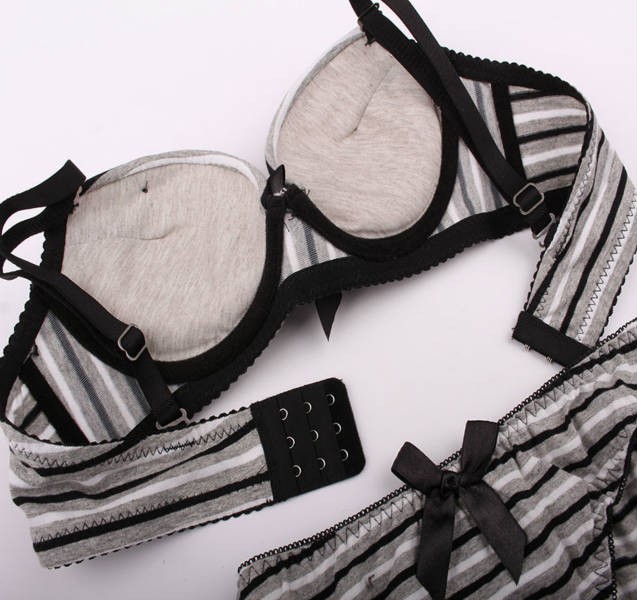 ست سوتین شورت اسفنجی 12654 مارک sportsuit