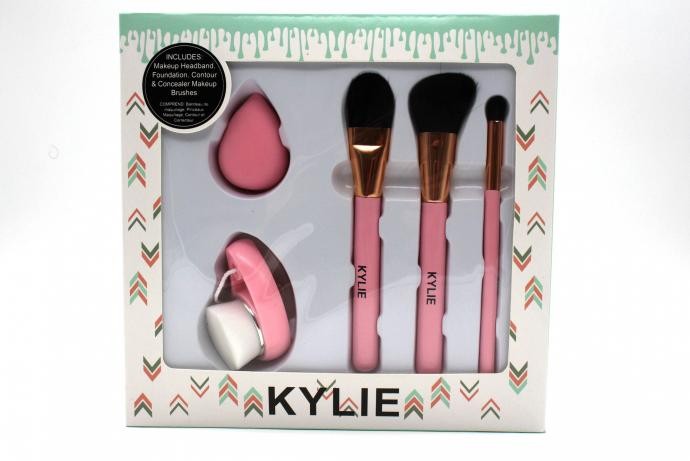ست 5 تایی برس آرایشی مارک KYLIE کد 700477