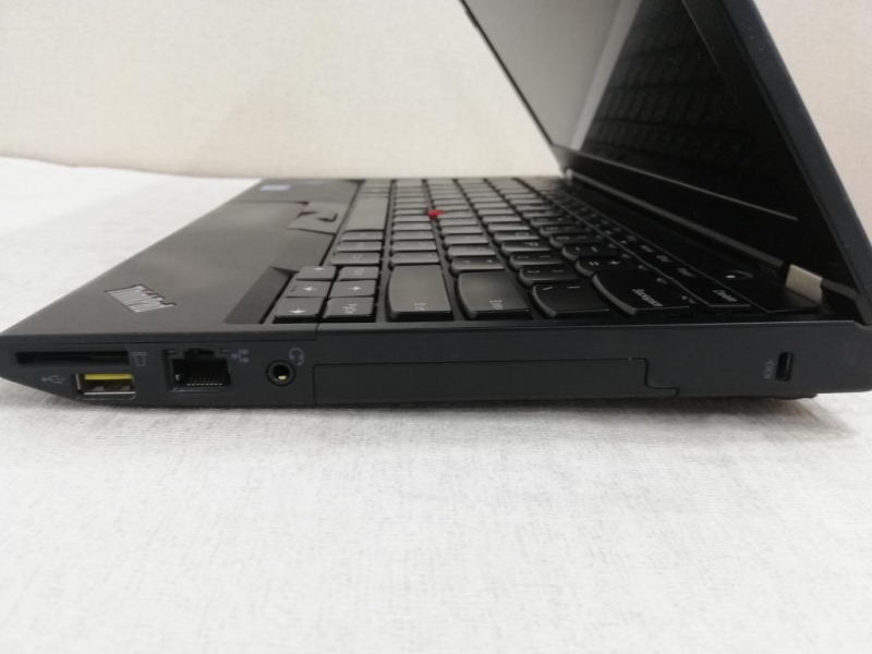 لپ تاپ استوک Lenovo x230 کد 17946