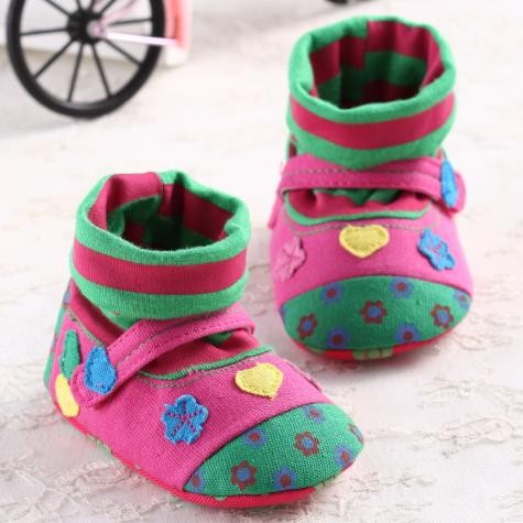 پاپوش دخترانه 11703 سایز بدوتولد تا 18 ماه کد 96 مارک Carters