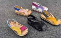 صندل دخترانه زرپای سایز 26 تا 35 کد 2054