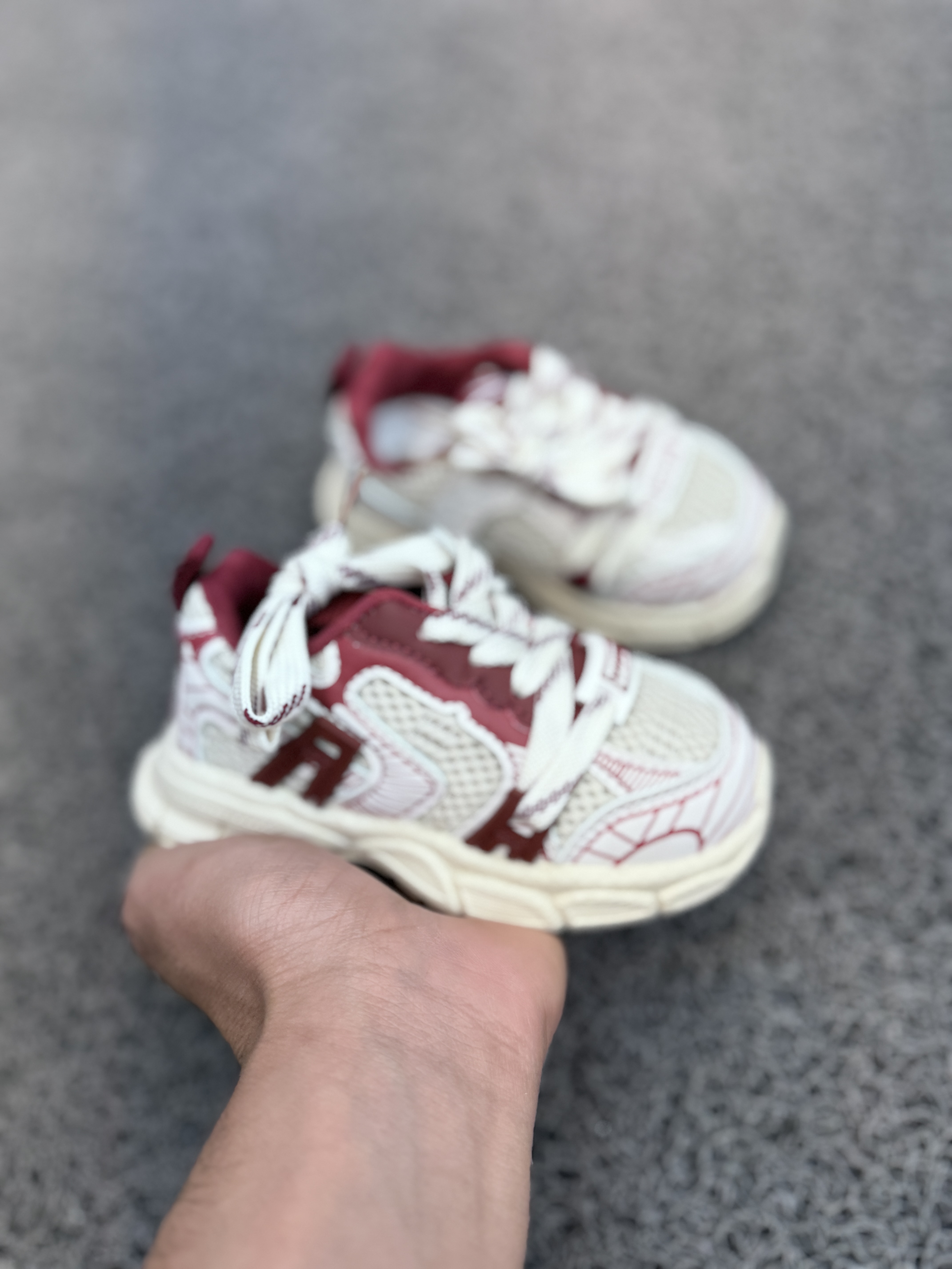 کفش اسپورت مارک K shoes  سایز 21 تا 25 کد 2102