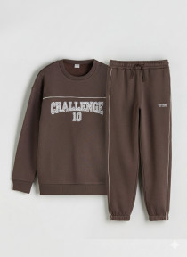 ست پلیور و شلوار نوجوان 29862 سایز 9 تا 14 سال مارک LC WAIKIKI