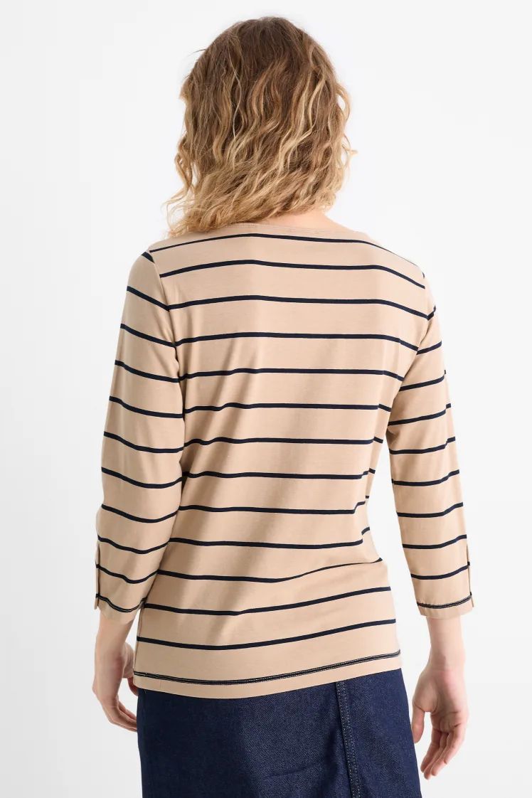 بلوز زنانه 29930 کد 2 مارک C&A   *